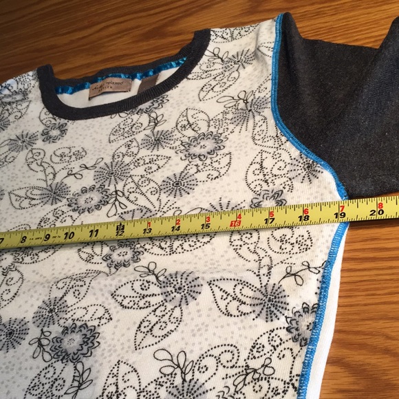 IE Relaxed Lightweight Shirt - Picture 7 of 9